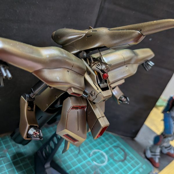 旧キットアルパアジール制作中プロペラントタンク合わせ目消しからサフまで（4枚目）