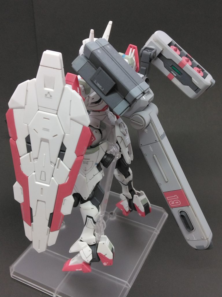 この角度が気に入ってます。完治したはずの厨二病が再発して妄想装備をやってしまいました。あの病気は潜伏期間も長いようなので皆様もご注意下さい。最後までお付き合いいただきありがとうございました。