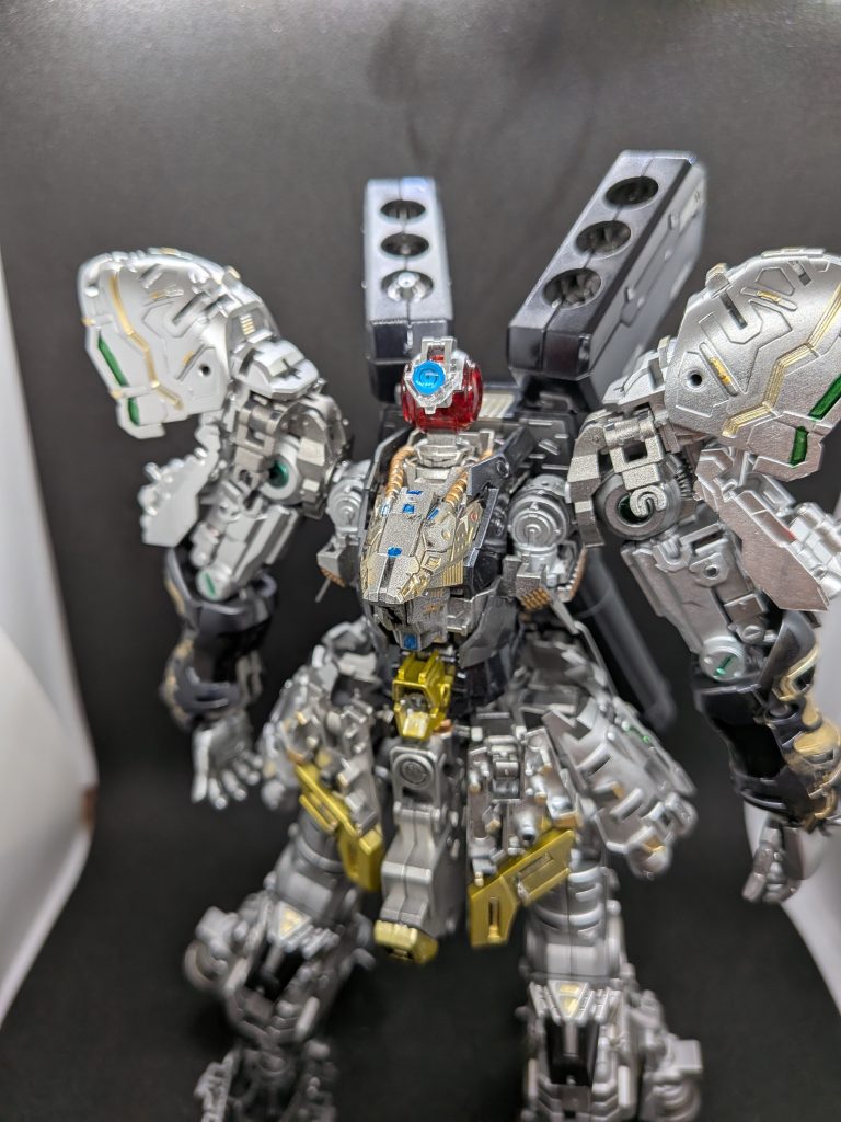 メカニカルコア風塗装RGサザビー–2枚目/制作者：くま123