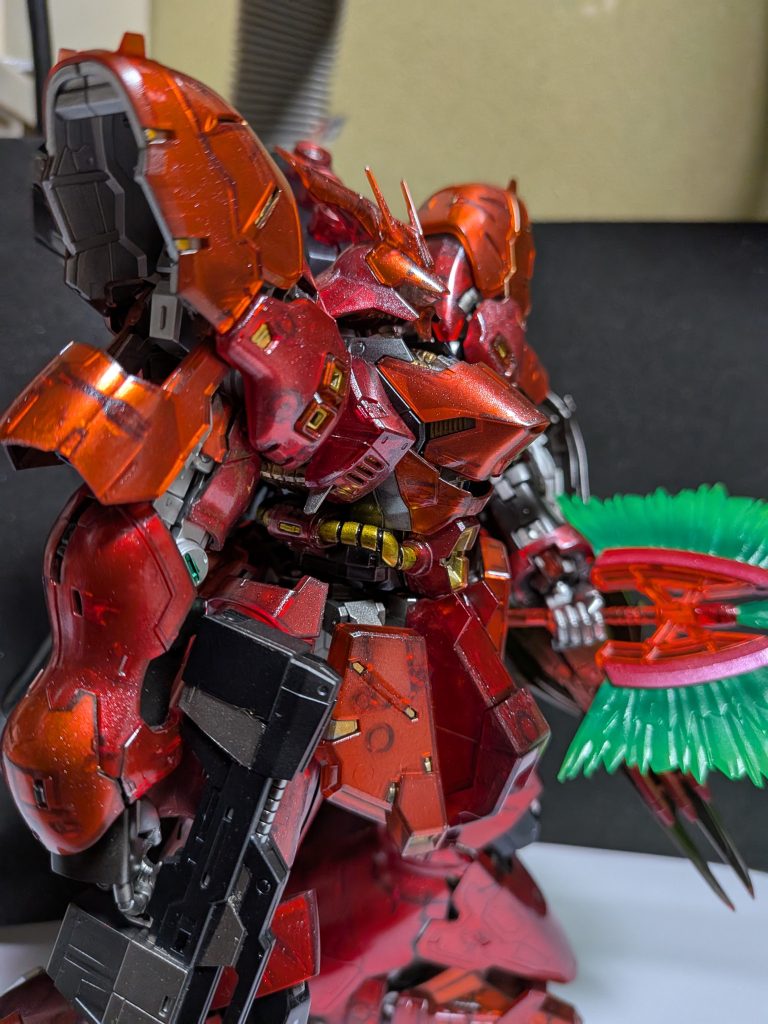 メカニカルコア風塗装RGサザビー–2枚目/制作者：くま123