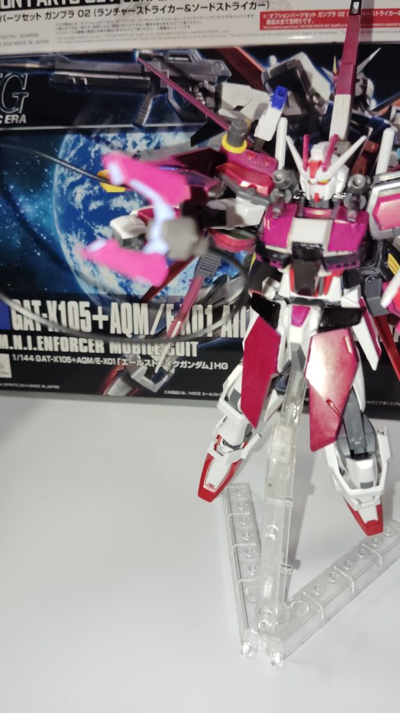 新たにストライカーパックの要素も取り入れる、そのままだとただの二番煎じだから、とは言え全て取り込むのは難しかったので主に右腕に集中させている、