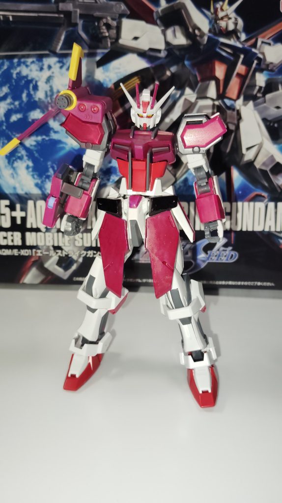 こちらは素トライク、素とは言ってもランチャーの肩やパンツァーアイゼンはそのまま、