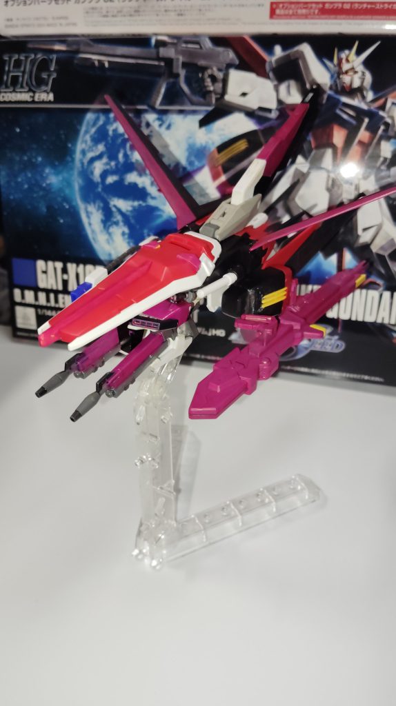 そしてスターの後継と来たら?やはりバックパックの変形でしょう。