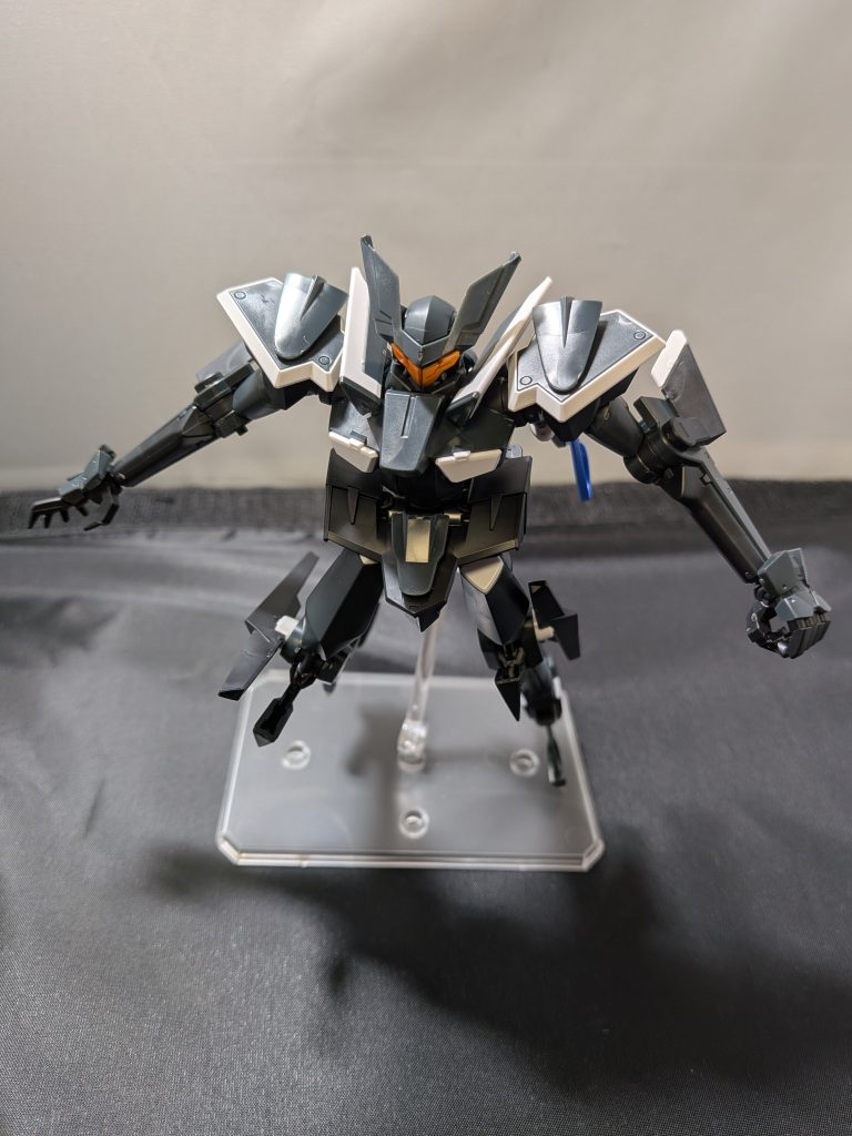 アルヴァアロンを倒して終わったと思ったその時に現れるグラハムの駆るGNフラッグ✨️あの登場は興奮しました😊そのキットがついにプレバンで発売されたのですぐに買いました👍️