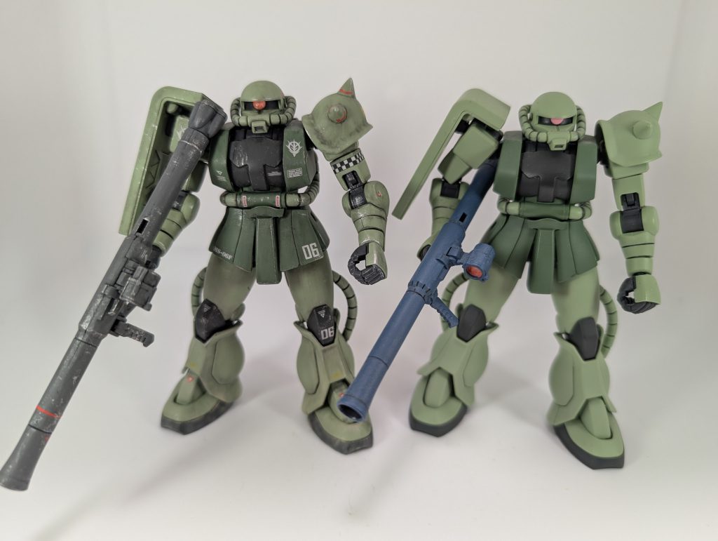 初投稿した時のザクと(zaku-kao5)出来栄え、ちょっとは進歩できたかな(zaku-kao4)