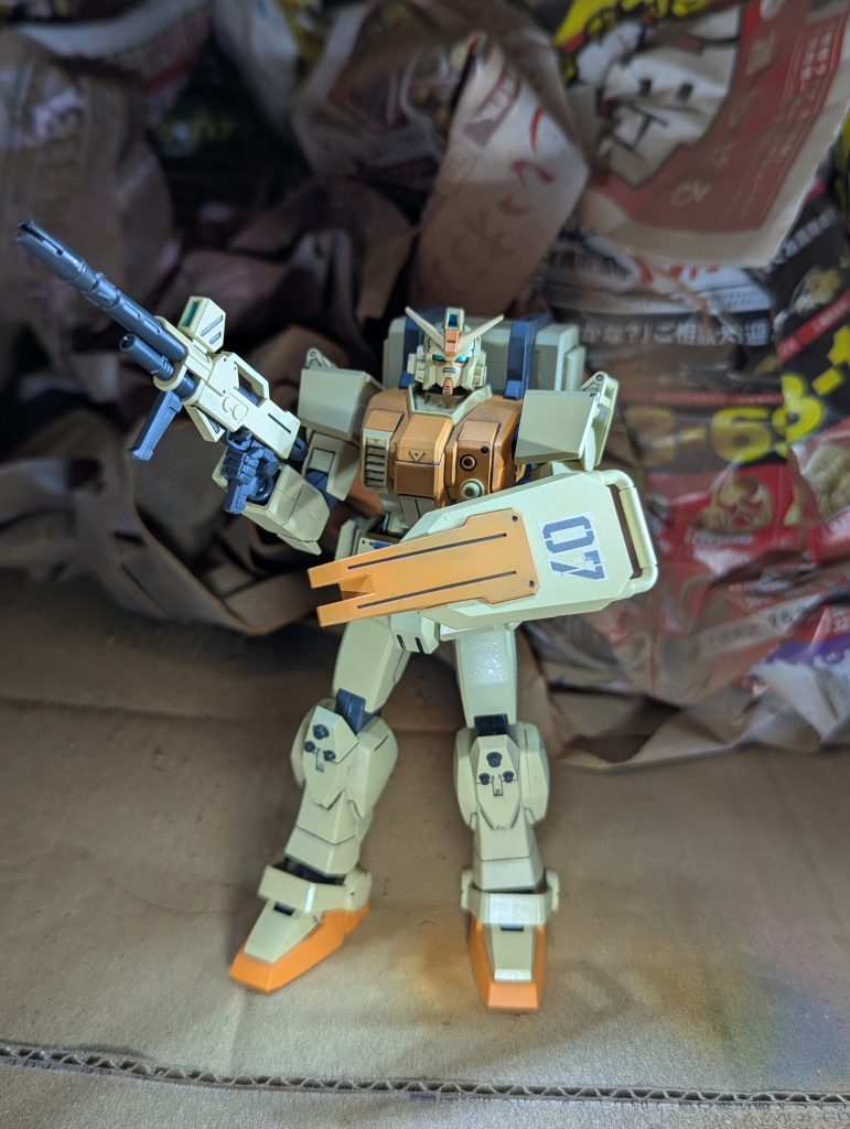 陸戦型ガンダムを陸戦型ジムに近いカラーに塗装して見ました。–2枚目/制作者：Seed