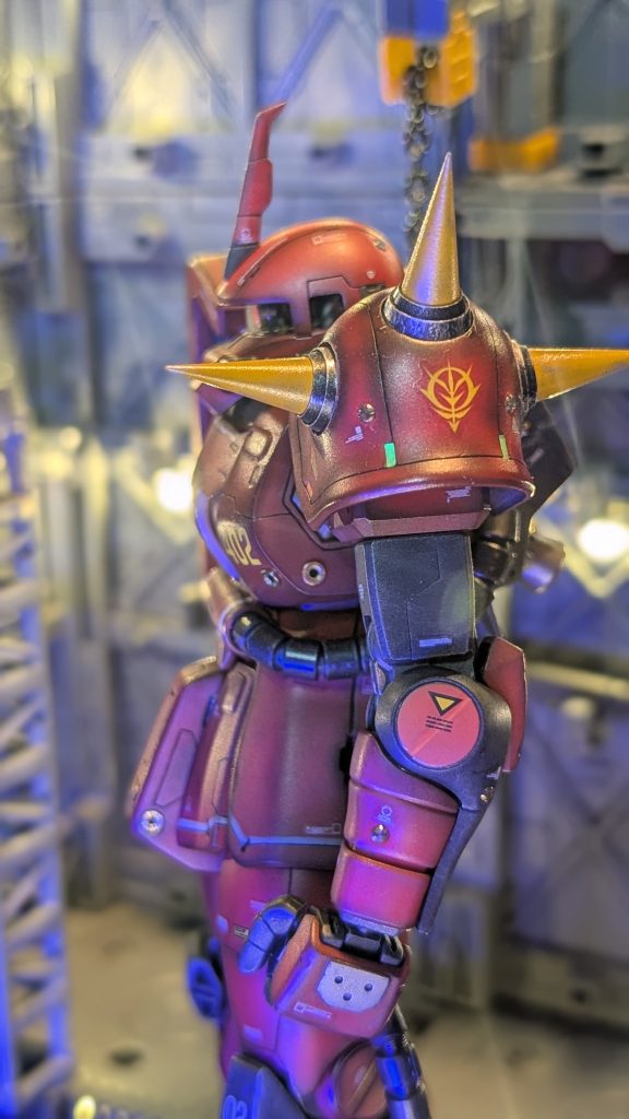 グリーンチップ、オレンジチップは、ハイキューパーツのスジボリガイドテープです。光ります。(資料よく見たら、左肩はオレンジですね)