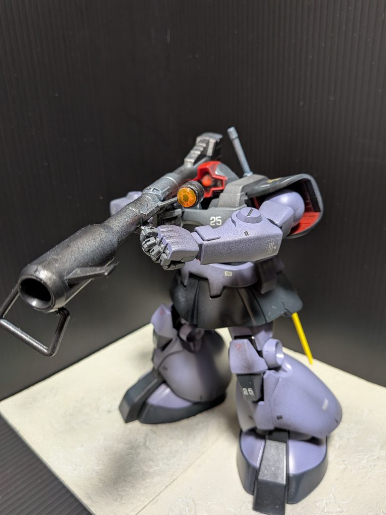 ドム(ヒート剣は背負うと剥げるので無塗装)–2枚目/制作者：MuMucafe