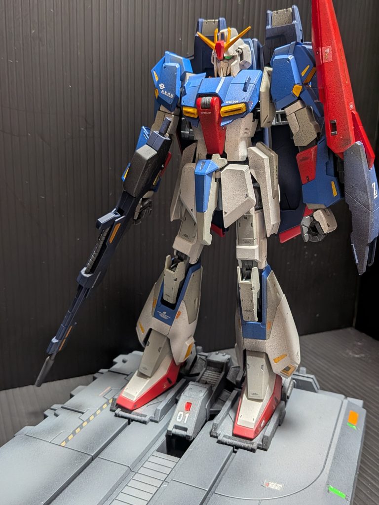 Zガンダム(塗装はげるのがこわくて未変形)–2枚目/制作者：MuMucafe
