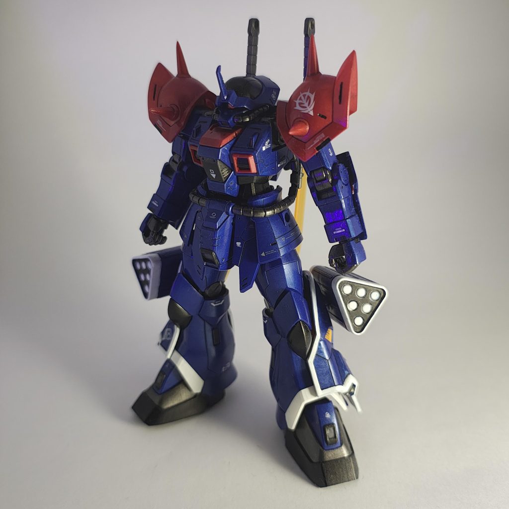 ブルーディスティニー1号機に続いて、過去作からHGUCイフリート改です。