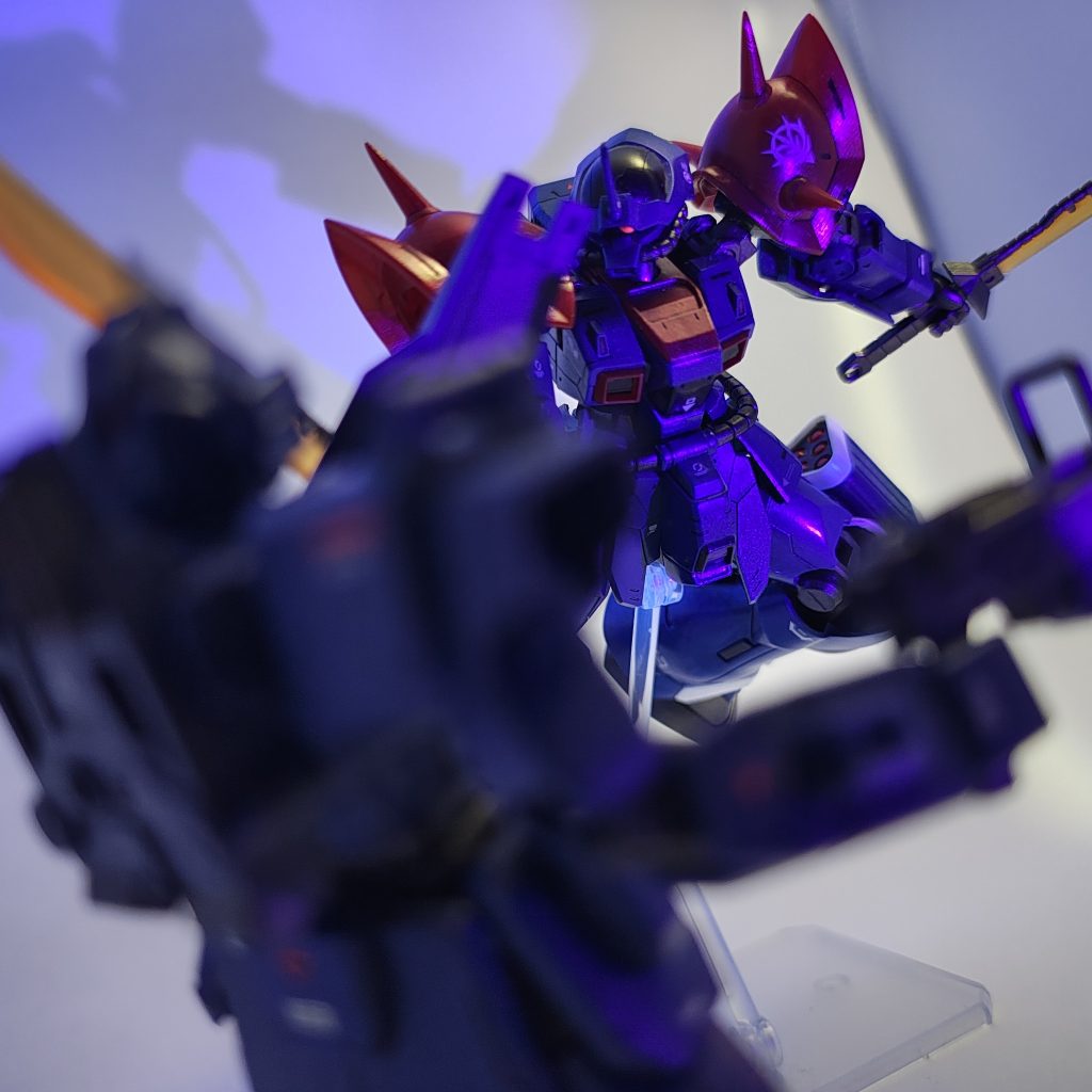 セガサターンで肉薄して来た時の緊張感たるや、、、。近接戦を仕掛けてくるのも怖いですが、ミサイルをドカドカ撃たれるのも痛かった覚えがあります。