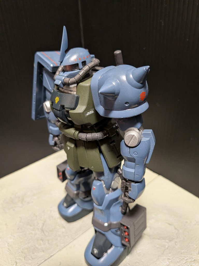 ZAKUⅡ F2（アナベルガトー専用機っぽい色？）–4枚目/制作者：MuMucafe