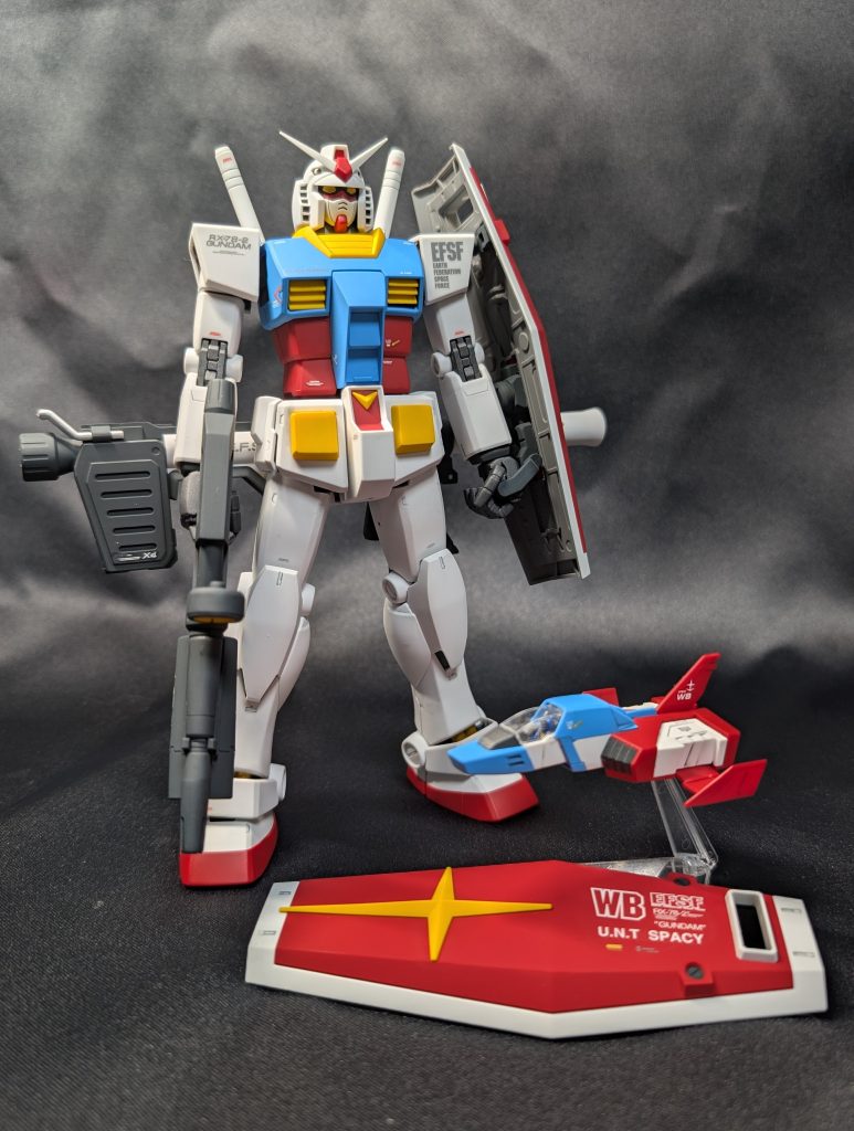 Ｇファイター付属のシールドと以前に一番くじで当てたＧ3カラーのコア・ファイターを塗り直して作成してます。