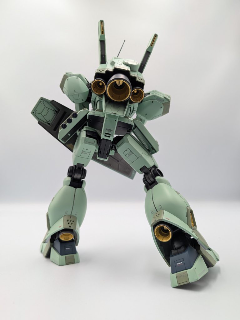 ジェガン系は、バーニアが大きくて格好良いと思います