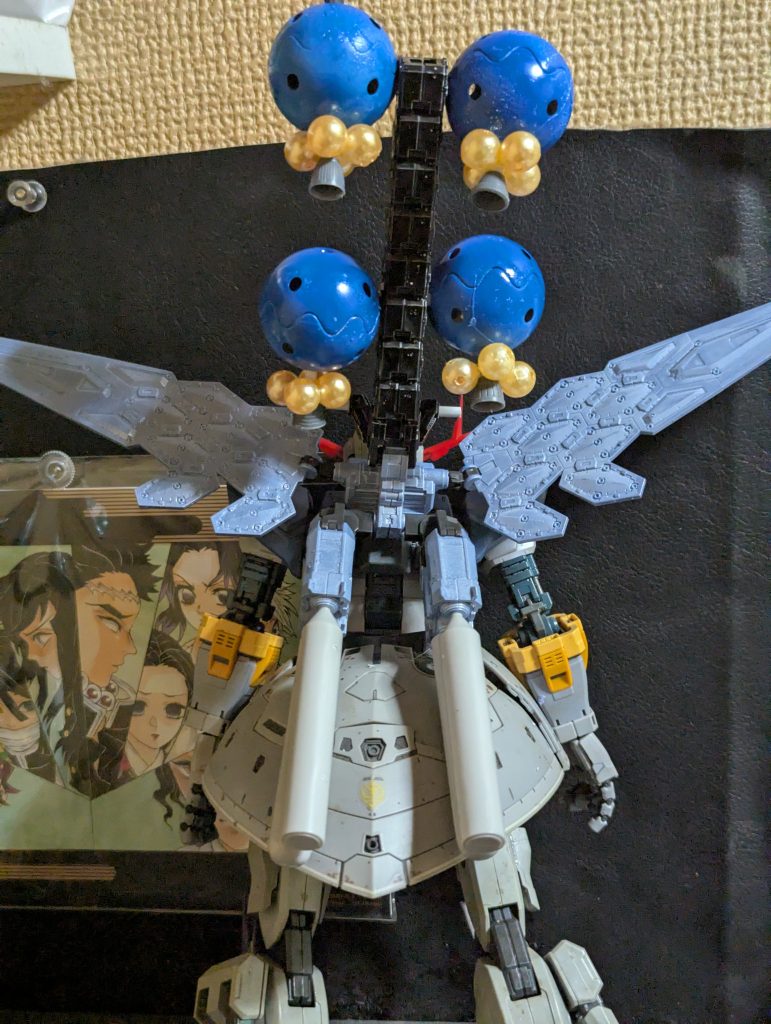 グラスフェザーのバックパックはほぼそのまま使ってます。バーニアからプロペラントタンクにしてます。