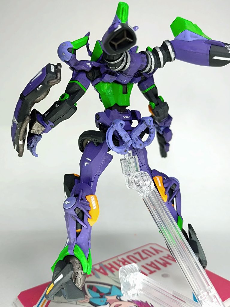 紫1…ダークパープル(エヴァカラー)紫2…パープルグレー(エヴァカラー)黄…ハイネオレンジ黒…ミッドナイトブルー緑…下地シルバー+蛍光グリーンアクセントで焼鉄色とシルバーを使用。デカールは汎用のコーションデカールです。