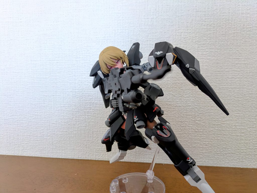 狙い撃つぜぇ！！←違う笑((´∀`*))ヶﾗヶﾗ              花江さんボイスもいいが、個人的には三木さんボイスが好きぃ♡