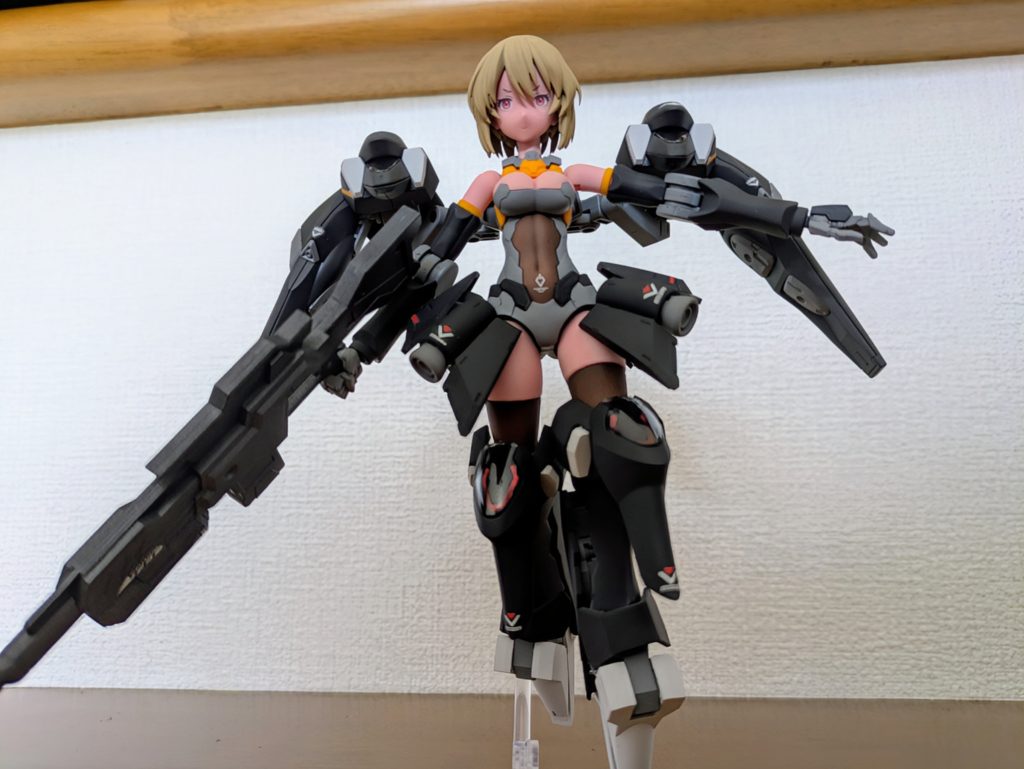 ライフルはアンチマテリアルライフル的なイメージでビーム兵器ではない！(にわかすぎてわからない！笑)