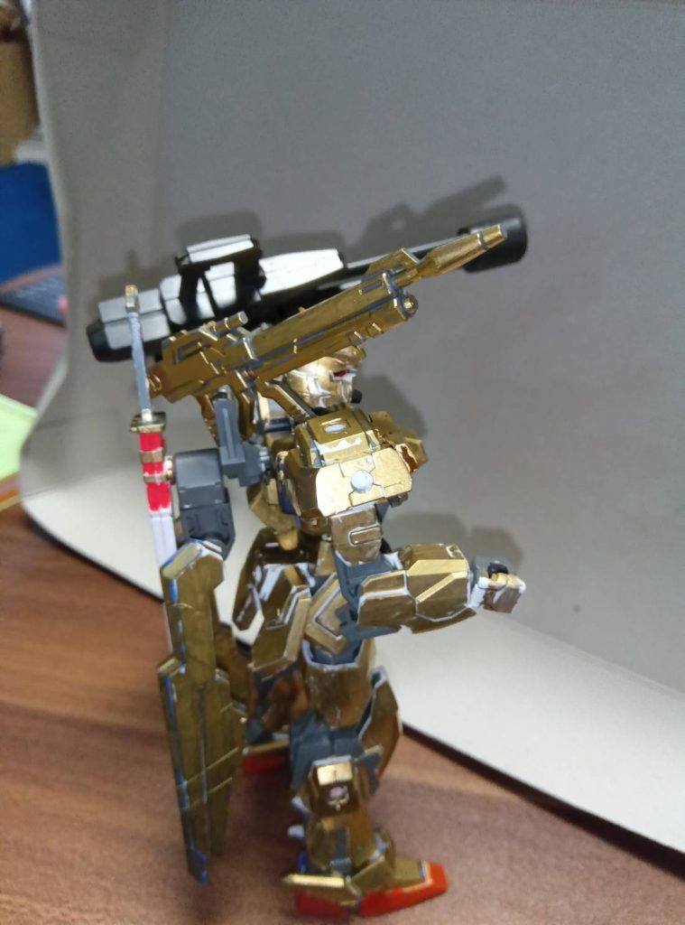 息子が作った金ぴか–4枚目/制作者：HNK55SK