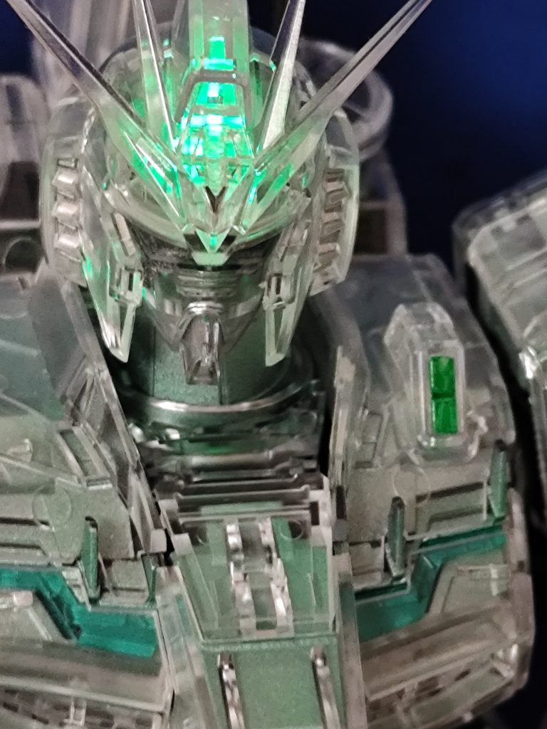 当然ながら?LEDつけてます。