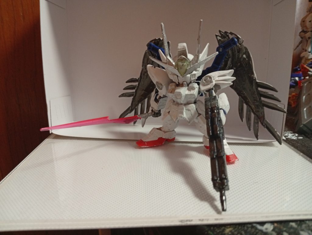 クアンタ製作前に白い機体の練習として作ったsdexゼロ。