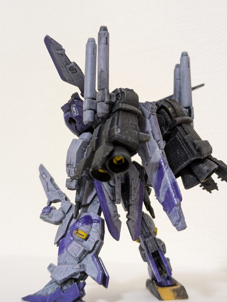 今回パープル以外は100均のアクリル絵の具を使用徐々に道具を揃えていきたいところ 