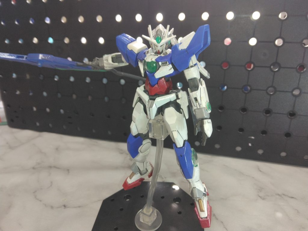 トランジェント繋がりで粒子の粒みたいなビットを出して飛ばせる、中距離も対応できる機体を設定しましたが、ホントに出来るのかな😅?