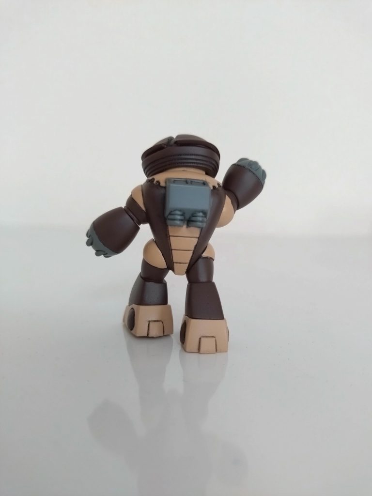 背面。手軽に塗装できて良い食玩ですね