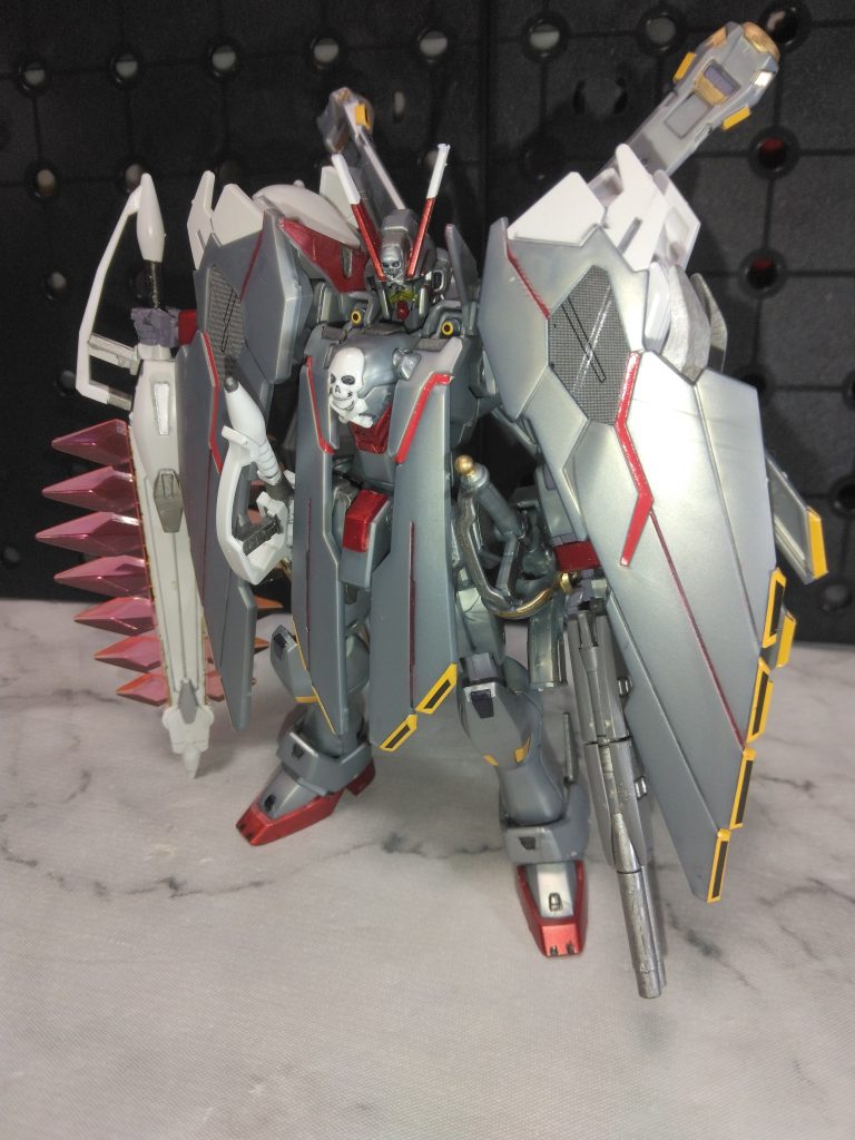 いやぁ…もう少し各部マントが開いて腕がチラ見えするには、RGになるのを待つしかないのかな。