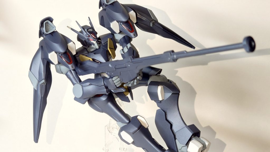 分かりにくいですが股関節の可動域拡大、ライフルストックを詰めるなどの工作もしています。