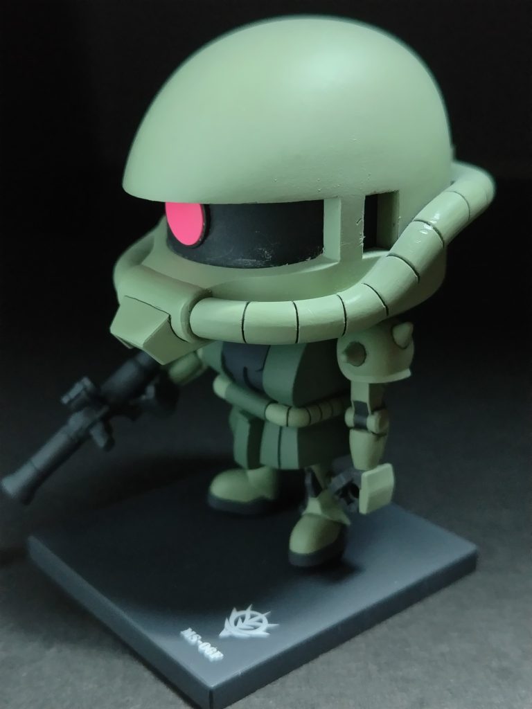 カラーはMSグリーンとMSディープグリーン黒いとこはメカサフヘビーちょこっとデカール貼ってトップコートで終わりです