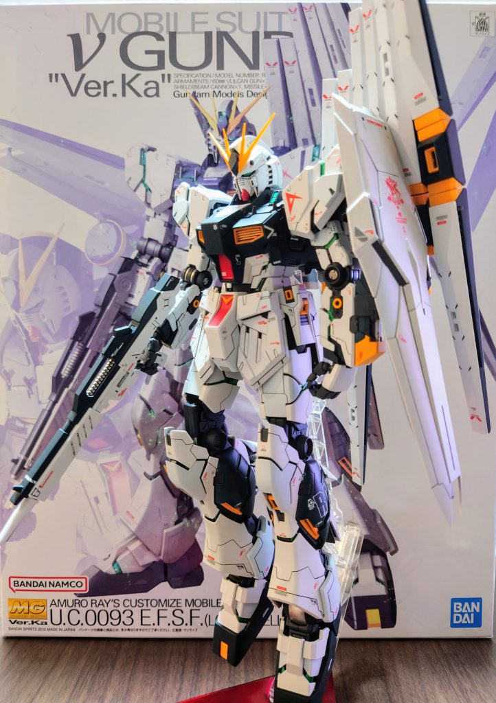 サイコフレーム発動してます。　塗装ハゲが怖いから発動状態のまま固定サイコフレームはキャンディ塗装一応、ビコーンします。撮ってませんが…