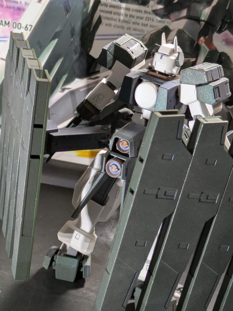 ガンダムサバーニャ–3枚目/制作者：鈴木 英介