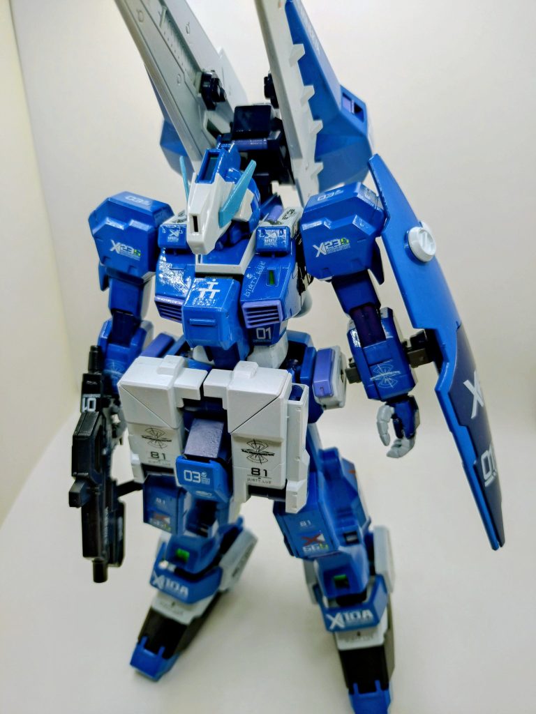 ブルー系メインにカラーリングして、明るい感じのヘイズルに。