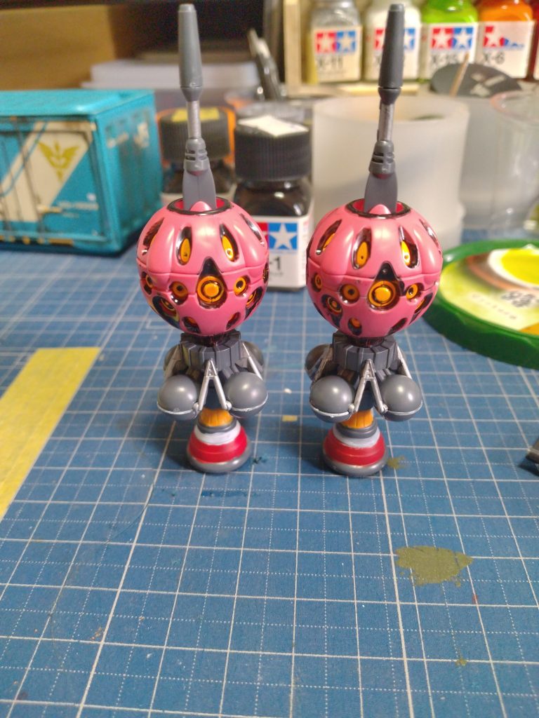 ビットの塗分けは楽しかったオレンジ部分はUV発光します。