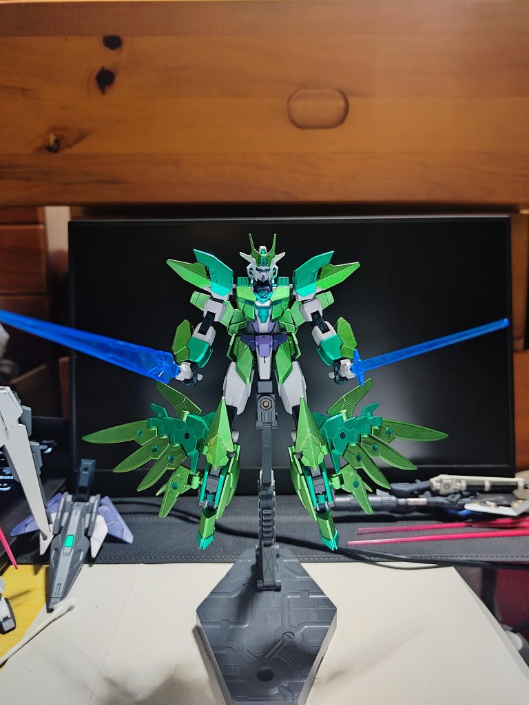 色々拗らせた翼大好き人間の為よく翼を生やすのですが、いつも肩や背中から生やすパターンばかりだったので、今回は脚部から生やした次第です 