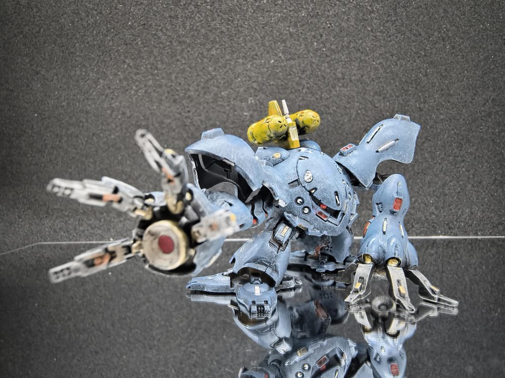 タミヤのHG極細面相筆を買ったのですがこれがまたすごい。細かいとこ塗りやすすぎる