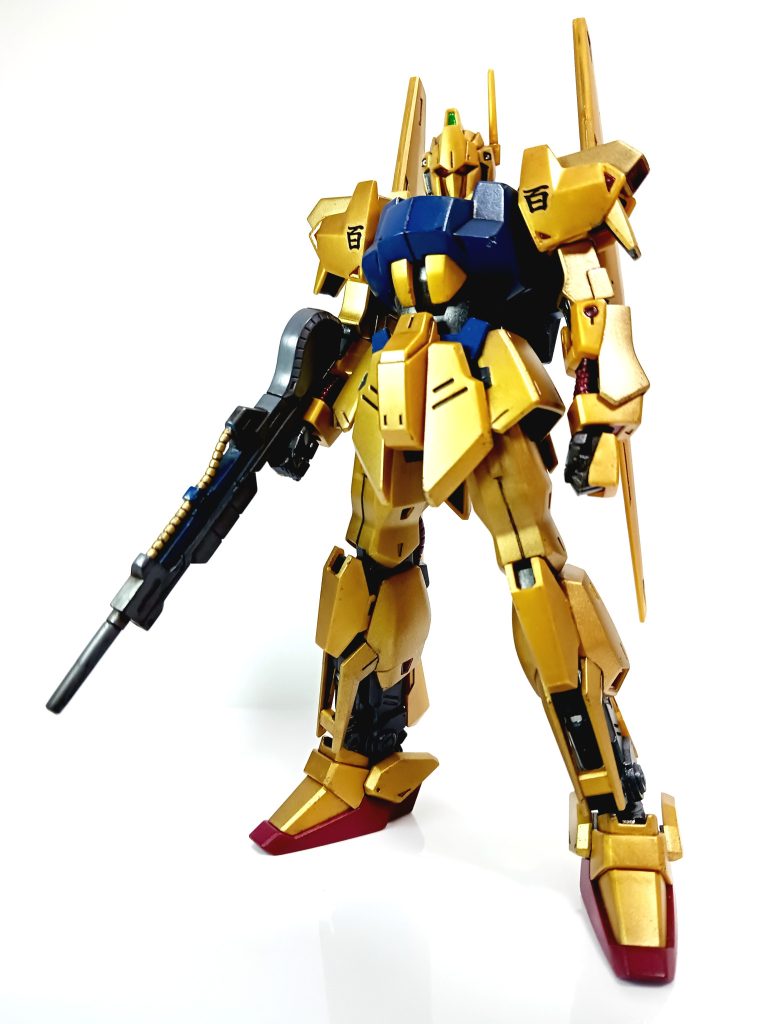 金色は、タミヤのゴールドTS-21を缶スプレーしました。自分のイメージする百式は、この色です。黄色っぽいゴールド！皆さんの百式は、どんな素敵なカラーですか？何色で百式を作られましたか？作る予定ですか？是非お教え下さい😃凄く気になります！