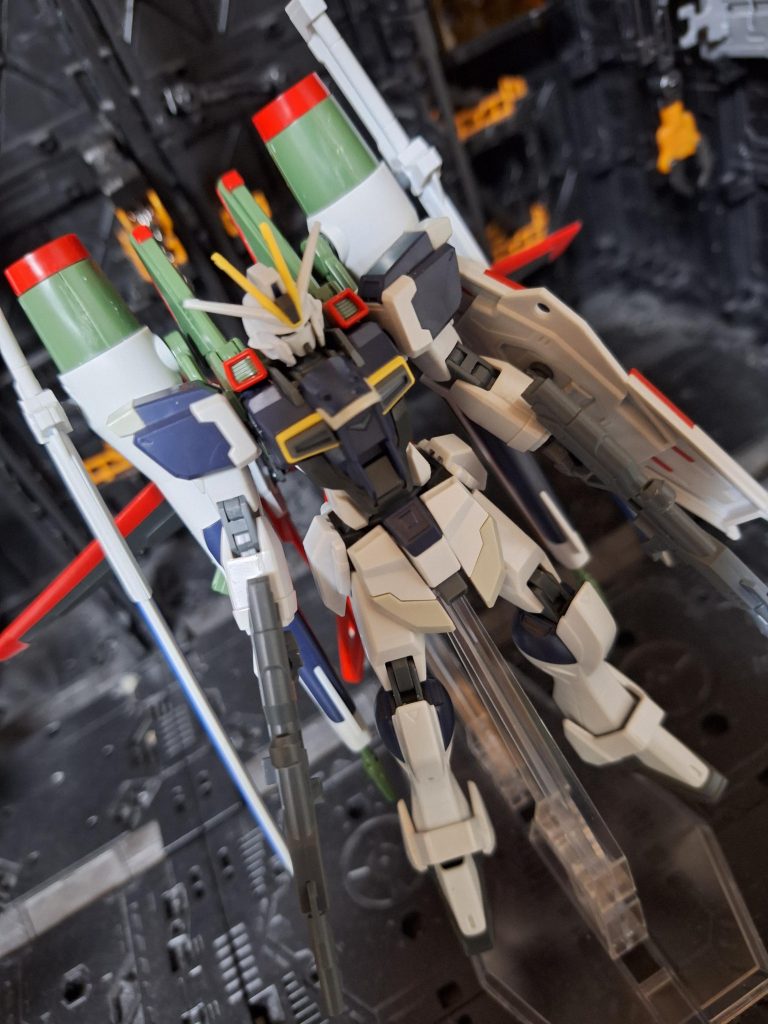 ネットのフリーマーケットのお買い得と思えたまとめ売りにプレバン限定HGブラストインパルスが混ざっておりました。インパルスはそれほど好きではなかったのですが、購入すると、シルエット全部乗せのパーフェクト的なものが作りたくなってしまいました😅