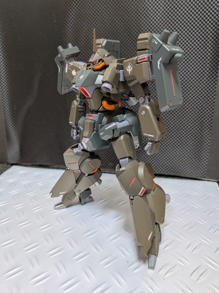 リーベン・ヴォルフ (A.O.Z RE-BOOT版)–4枚目/制作者：@Ymarl1