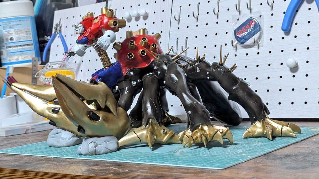 下半身がとにかくデカいw