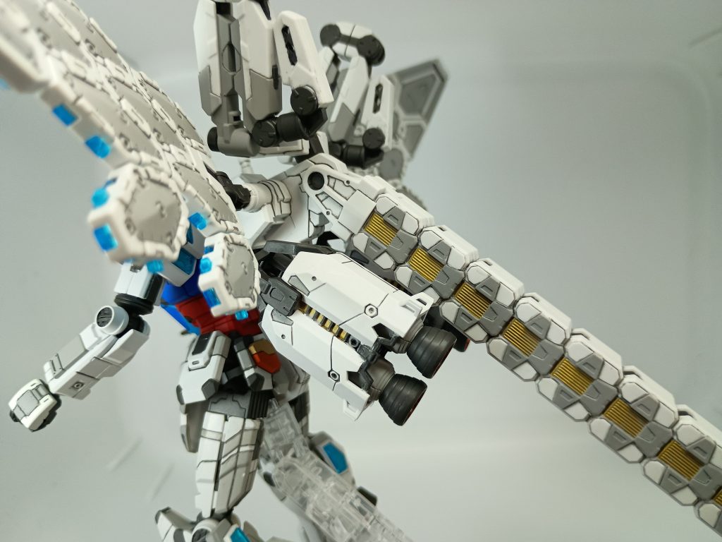 HG RX-78F00/E ガンダム　グラスフェザー装備–2枚目/制作者：Tomo