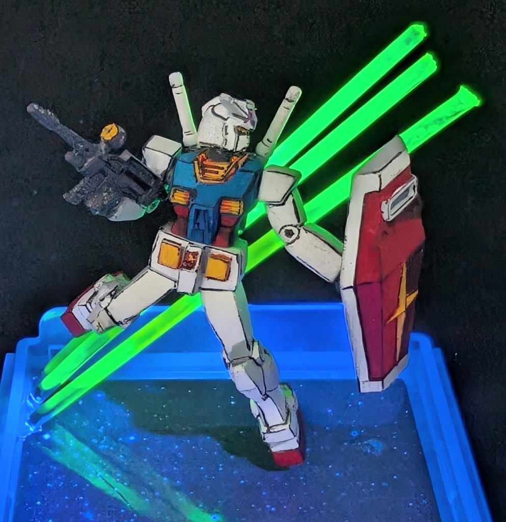 おもちゃのカラーリングと揶揄されるガンダムですが、主役機といえばコレなんだよなー。