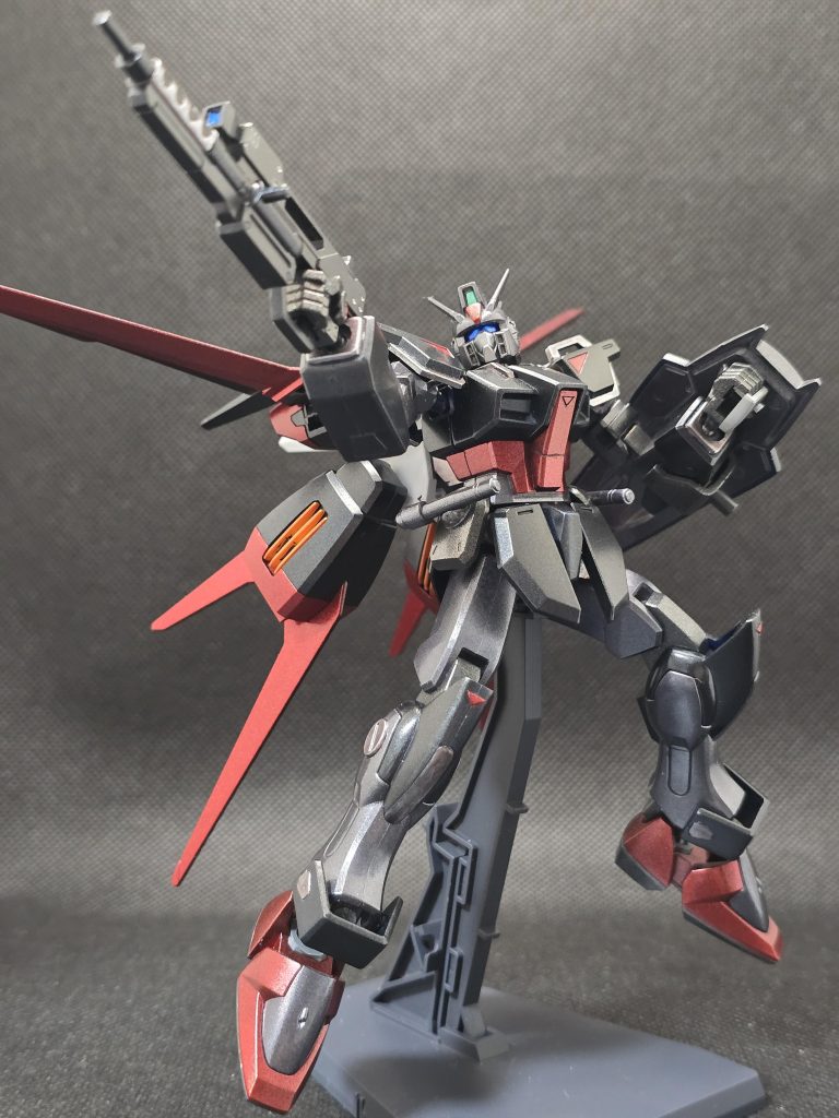 違和感なくいけたと思います！スタンドはオレンジからMS ファントムグレイ、マットにしています。