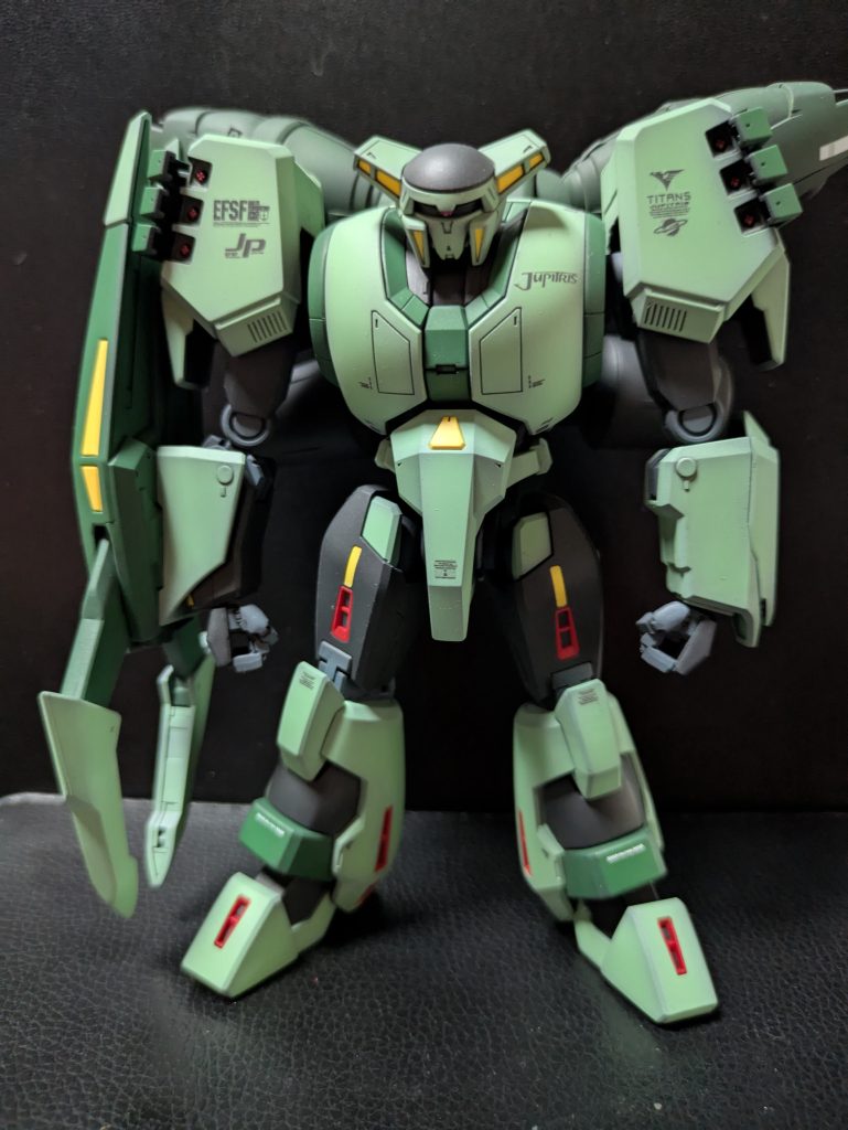 画像だとかなり黄緑っぽくなっていますが実物はもっと薄いグリーンです。