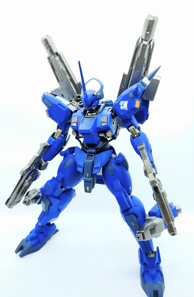 頭部形状がケンプファーに似ていると感じたのでダリルバルデをケンプファー風に仕上げました。