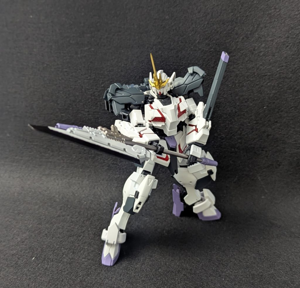 アクションポーズネーミングについて補足ちなみにこの悪魔はユニコーンの姿の悪魔で音楽が得意とのことです(笑)アムドゥスキアスが一般的に使われる名前で(アムドゥシアスとも呼ばれる)みたいな感じでしたが語感が気持ちいいのは後者なのでそっちを採用しました、その顛末を冒頭の妄想エピソードに使った感じですね