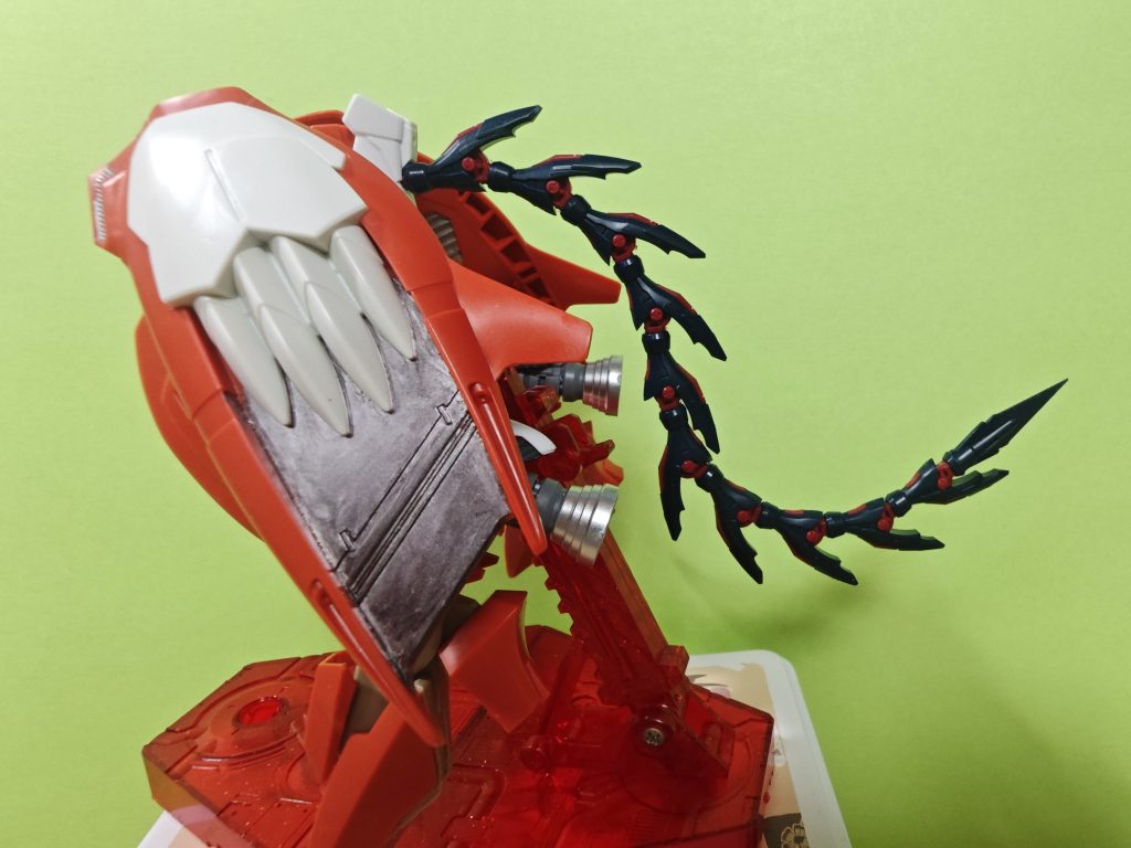 もったいないと思いつつヒートロッドを瞬間接着剤でつけちゃいました…