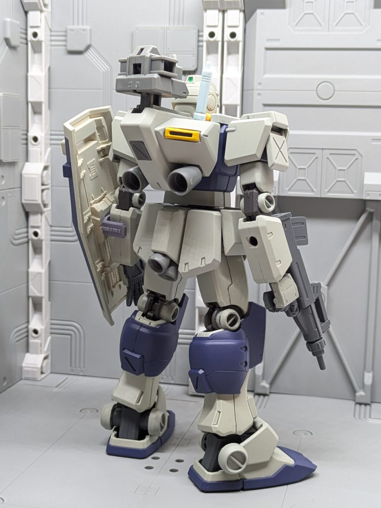 カラーはワグテイルの相棒、同部隊っぽく合わせましたメインはガルグレー、ティターンズブルー2を使用してますイエローは100均アクリル絵具調色です、隠蔽がいいです