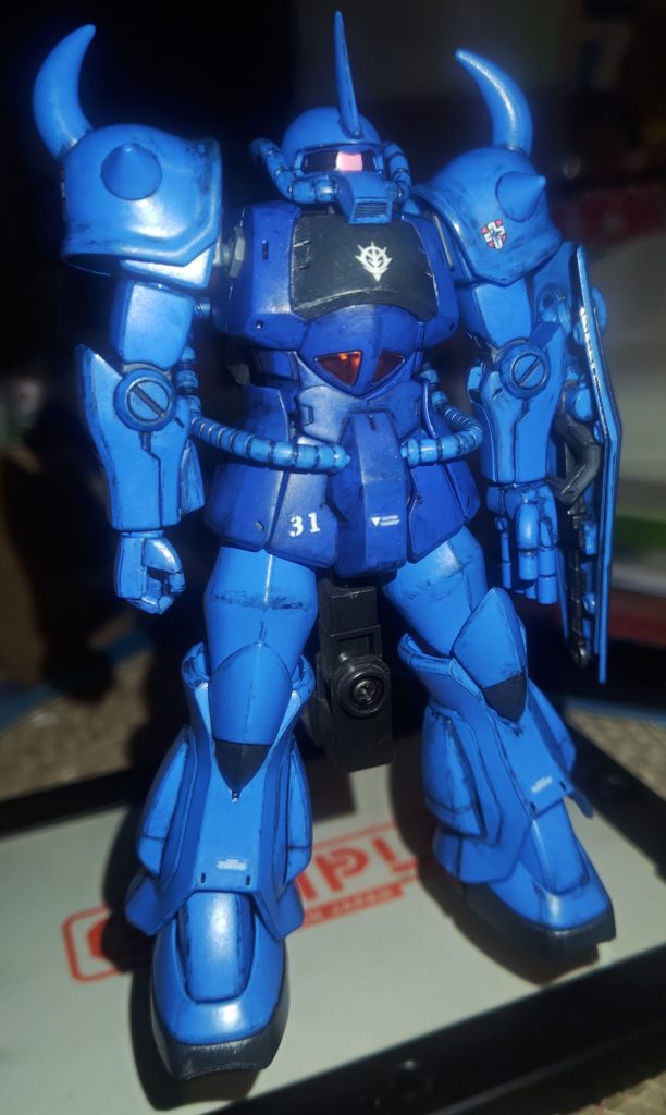 正面からの写真です😊カッコいいです😊ところで、ランバ・ラルの機体は、なんで31番なんですかね?阪神の掛布のファンだったりして😆www